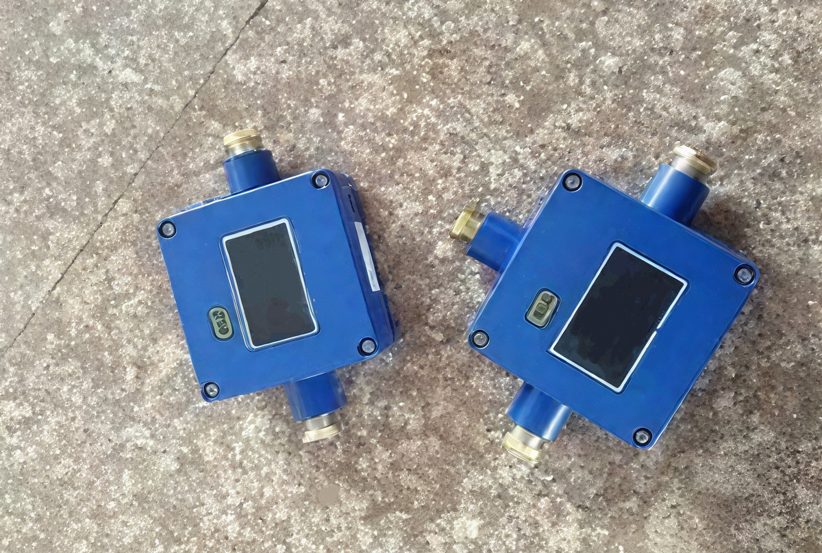 Distribution box for intrinsically safe circuit